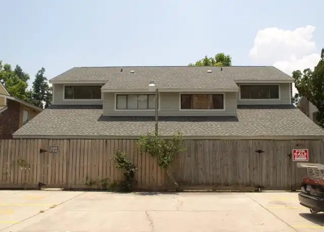 Property at 8216 Governor Dr, Baton Rouge, LA, 70820, 3 beds, 2 baths, [object Object]