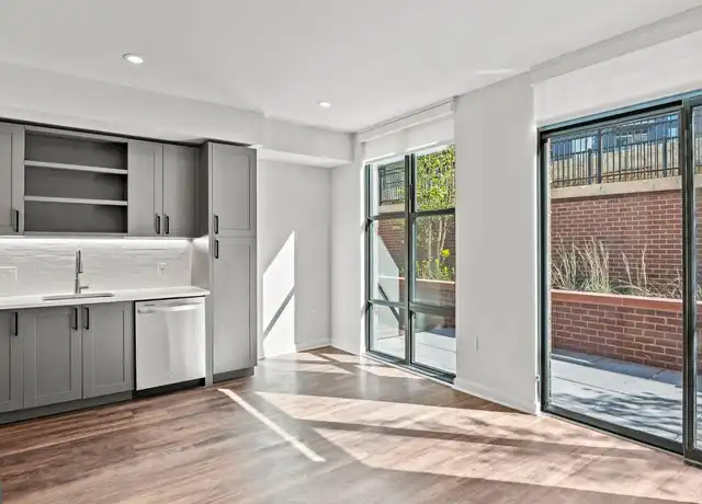 Property at 4000 Wisconsin Ave NW Unit 2B-4K-546, Washington, DC, 20016, 2 beds, 2 baths, [object Object]