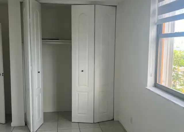 Property at 2450 NE 135th St #805, North Miami, FL, 33181, 1 bed, 1.5 baths, [object Object]