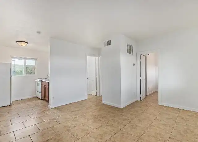 Property at 2146 E Taylor St, Phoenix, AZ, 85006, 2 beds, 1 bath, [object Object]
