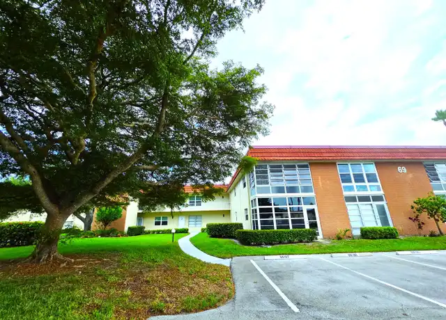 Property at 69 Royal Oak Ct #205, Vero Beach, FL, 32962, 1 bed, 1.5 baths, [object Object]