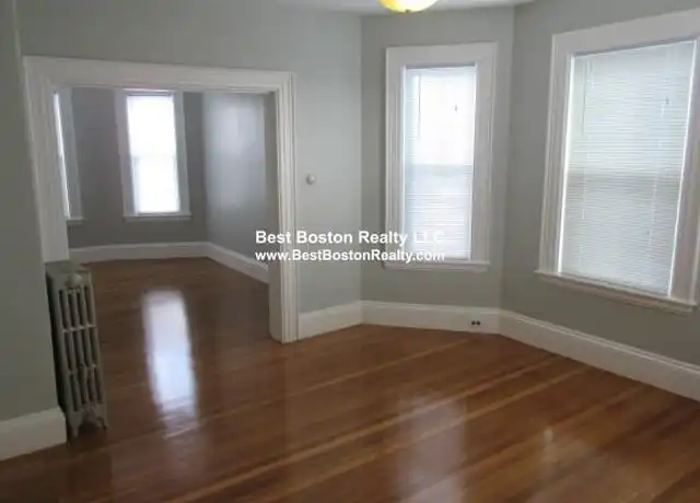 Property at 106 Highland Rd, Somerville, MA, 02144, 3 beds, 1 bath, [object Object]