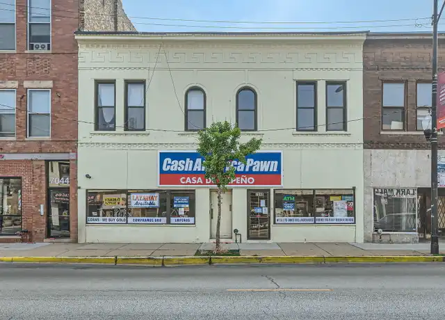 Property at 7048 N Clark St Unit 2FLR, Chicago, IL, 60626, 2 beds, 1 bath, [object Object]