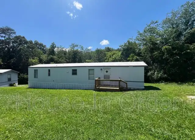 Property at 9 Tre Ln, Asheville, NC, 28806, 2 beds, 1 bath, [object Object]