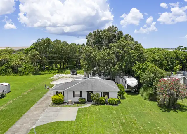 Property at 305 Linden Dr, Ellenton, FL, 34222, 3 beds, 2 baths, [object Object]