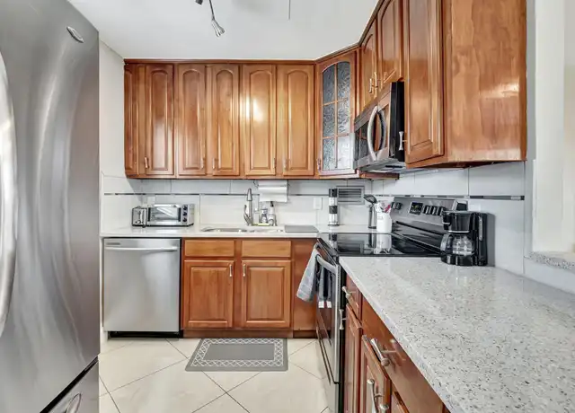 Property at 236 Monaco E, Delray Beach, FL, 33446, 2 beds, 2 baths, [object Object]