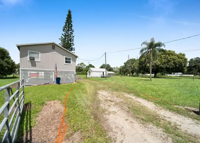Property at 2950 Packinghouse Rd Unit 3bed/1bath Main house, Alva, FL, 33920, 3 beds, 1 bath, [object Object]