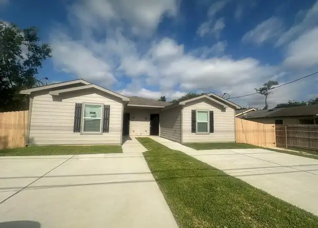 Property at 1111 Maxine St, Houston, TX, 77029, 3 beds, 2 baths, [object Object]