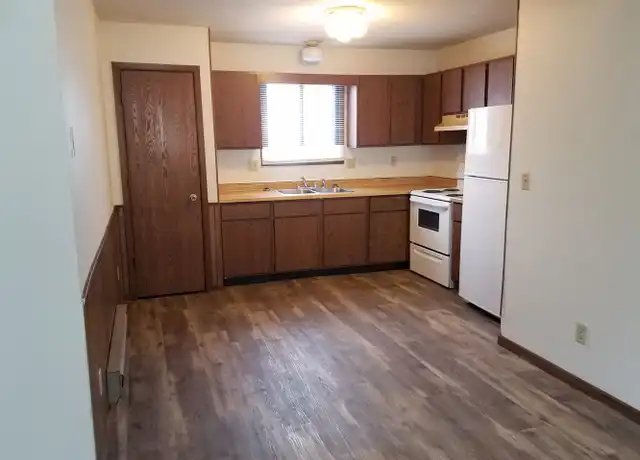 Property at 808 Kane St Unit 804, La Crosse, WI, 54603, 2 beds, 1 bath, [object Object]