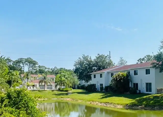 Photo of 699 W Weatherbee Rd, Fort Pierce, FL 34982