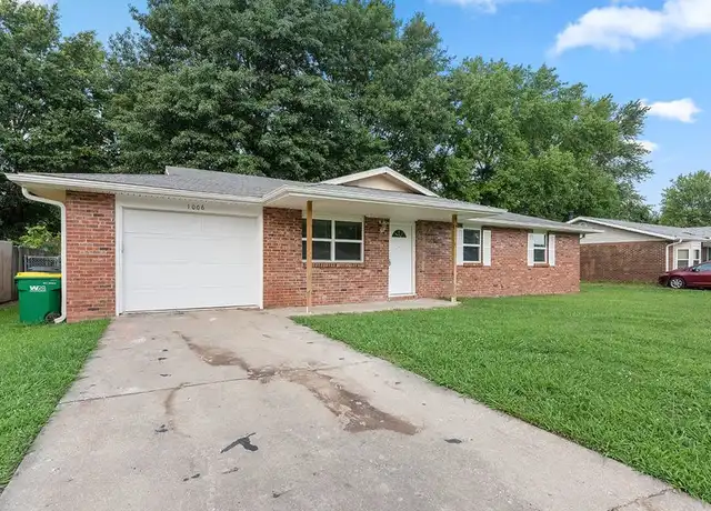 Property at 1006 Joye St, Springdale, AR, 72762, 3 beds, 1.5 baths, [object Object]