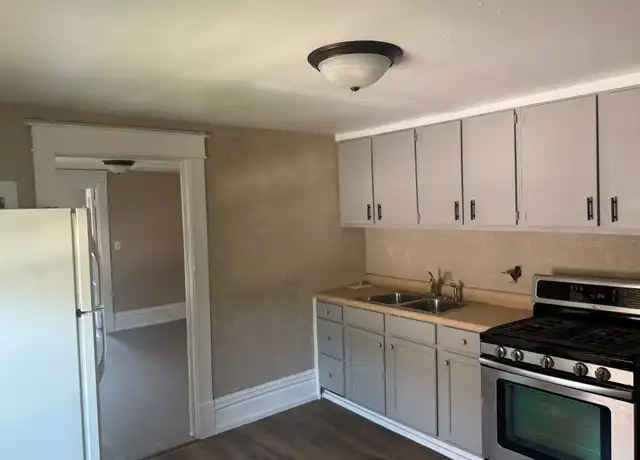 Property at 358 1st Ave S Unit 3, South St Paul, MN, 55075, 1 bed, 1 bath, [object Object]
