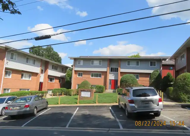 Property at 100 9th St Unit 305, Laurel, MD, 20707, 2 beds, 1 bath, [object Object]