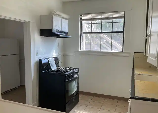 Property at 830 N Van Buren St, Stockton, CA, 95203, 1 bed, 1 bath, [object Object]