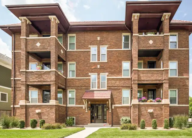 Property at Oak Park Residence Corporation Apartments - 21 South Blvd, Oak Park, IL, 60302, 1-2 bed, 1 bath, [object Object]