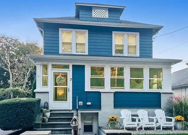 Property at 7 Triangle St Unit 1, Norwalk, CT, 06855, 2 beds, 1 bath, [object Object]
