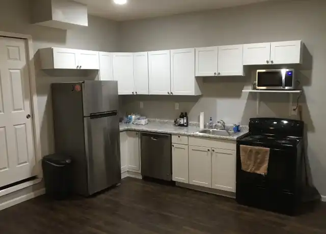 Property at 2333 W Clifton Ave Unit A1, Cincinnati, OH, 45219, 1 bed, 1 bath, [object Object]