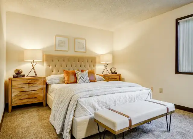 Property at Cedar Crest Apartments - 3230 Pringle Rd SE, Salem, OR, 97302, 1 bed, 1 bath, [object Object]