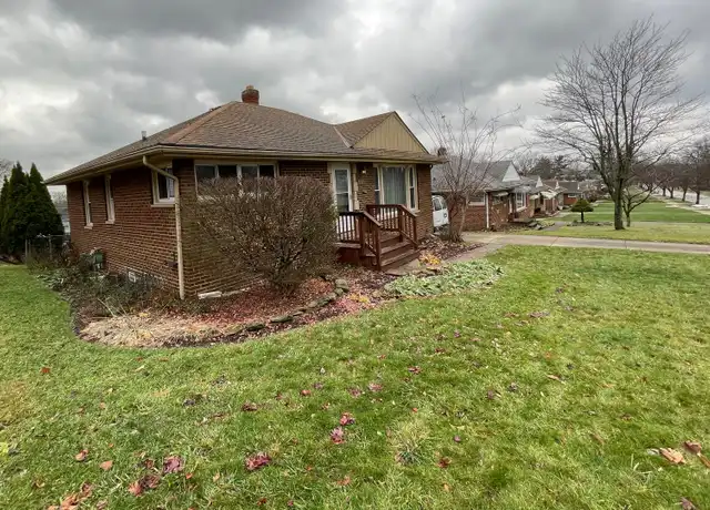 Property at 5232 Strawberry Ln, Willoughby, OH, 44094, 3 beds, 2 baths, [object Object]