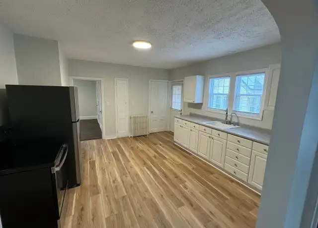 Property at 59 South St Unit 2nd Floor, Cromwell, CT, 06416, 2 beds, 1 bath, [object Object]