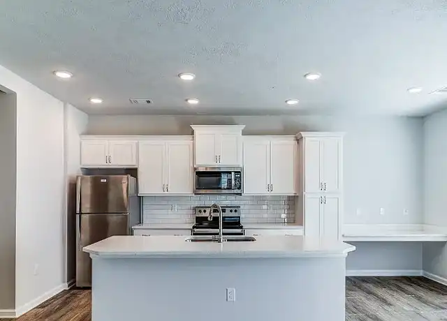 Property at Brighton Park Apartments - 7025 Hummingbird Dr, Grovetown, GA, 30813, 1 bed, 1 bath, [object Object]