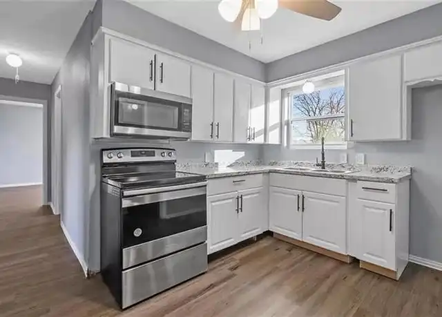 Property at 732 E Morton St, Denison, TX, 75021, 3 beds, 1 bath, [object Object]