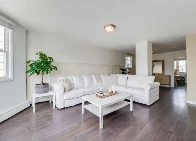 Property at 37 Andrew St Unit 2, Bayonne, NJ, 07002, 3 beds, 1.5 baths, [object Object]