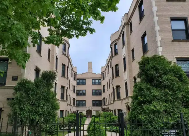 Property at 4519 N Paulina St Unit 27-G, Chicago, IL, 60640, 1 bed, 1 bath, [object Object]