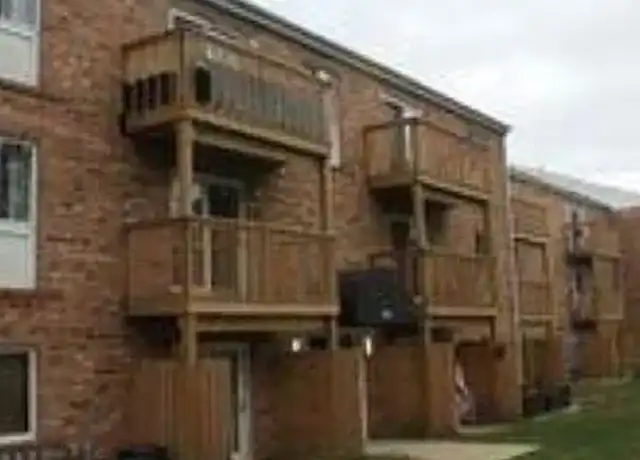 Property at 100 Everhard - Short-term rentals available - 100 Everhard Rd SW, North Canton, OH, 44709, 1-2 bed, 1-2 bath, [object Object]