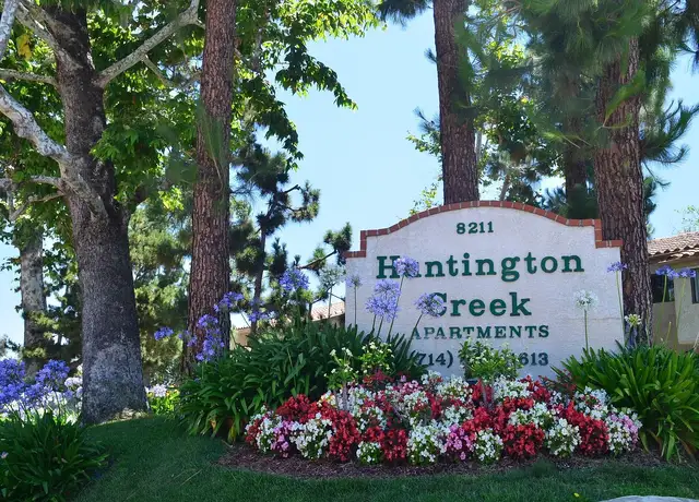 Photo of 8211 San Angelo Dr, Huntington Beach, CA 92647