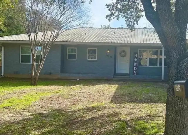 Property at 305 Laurel St, Bryan, TX, 77801, 4 beds, 2 baths, [object Object]
