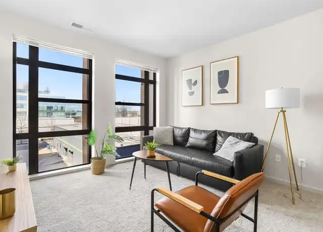 Property at 10th Street South 305 - 10th St S Unit 1048679P, Arlington, VA, 22202, 1 bed, 1 bath, [object Object]