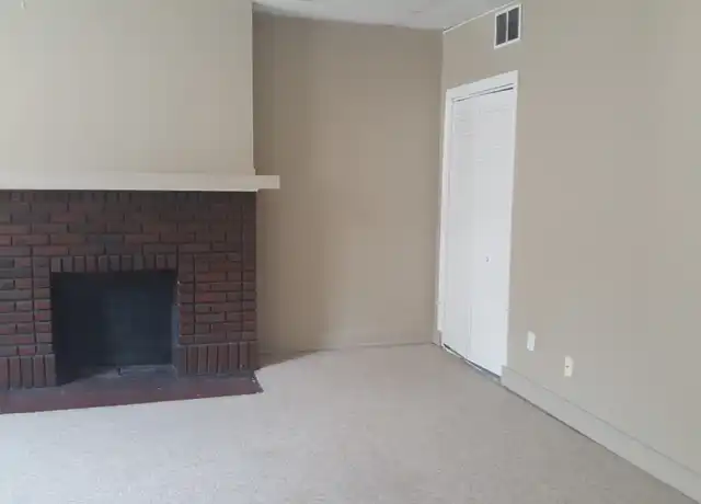 Property at 993 National Rd Unit 2, Wheeling, WV, 26003, 2 beds, 1 bath, [object Object]