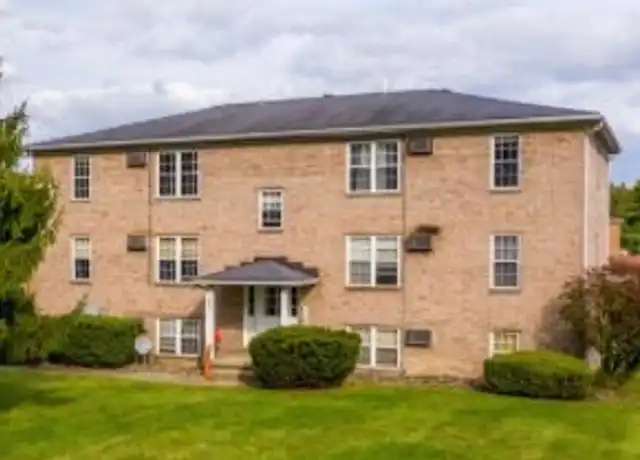Property at 5761 Sheridan Rd #1, Poland, OH, 44514, 2 beds, 1 bath, [object Object]