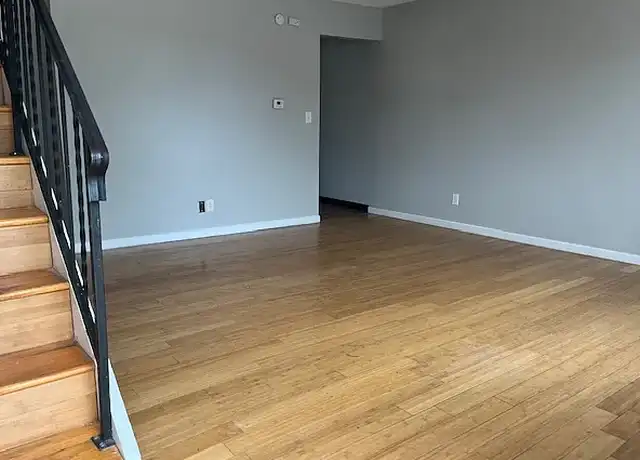 Property at West Lake Shore Apartments - 110 W Lake Shore Dr, Springfield, IL, 62703, 2 beds, 1 bath, [object Object]