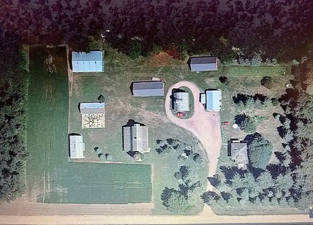 Property at 46456 900th St, Windom, MN, 56101, 4 beds, 2 baths, [object Object]
