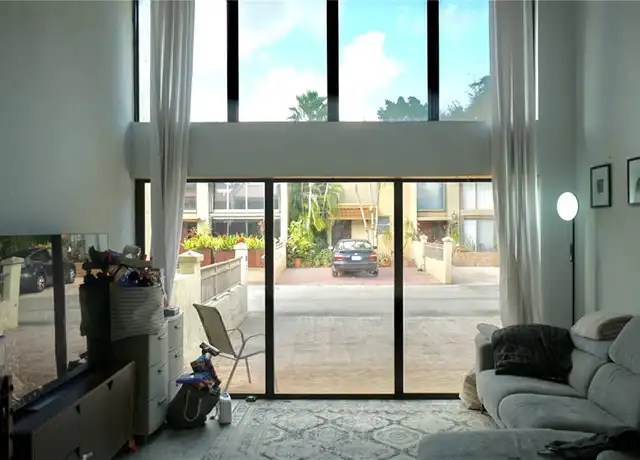 Property at 741 E Coco Plum Cir, Plantation, FL, 33324, 3 beds, 2.5 baths, [object Object]