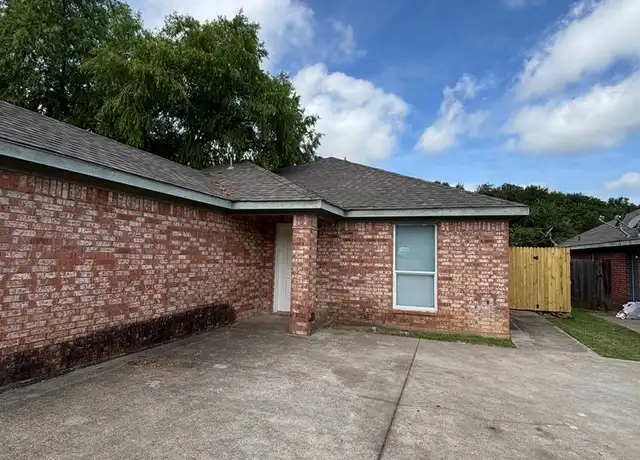 Property at 2963 Loving Ave, Fort Worth, TX, 76106, 2 beds, 1 bath, [object Object]