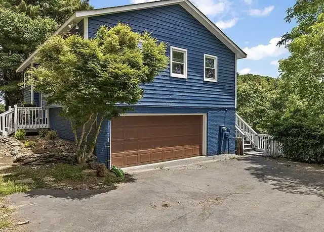 Property at 152 Slopes Ct, Boone, NC, 28607, 3 beds, 2 baths, [object Object]