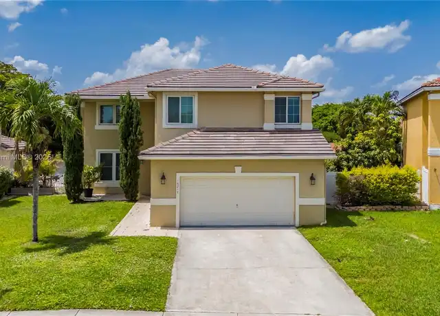 Property at 16217 NW 20th St Unit 16217, Pembroke Pines, FL, 33028, 4 beds, 2.5 baths, [object Object]