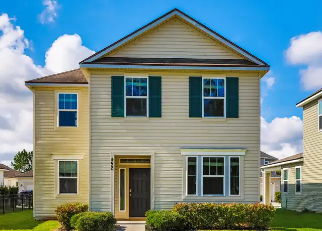 Property at 452 Vineyard Ln, Orange Park, FL, 32073, 4 beds, 2.5 baths, [object Object]