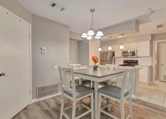 Property at 2402 Sycamore Ave Unit D4, Huntsville, TX, 77340, 1 bed, 1 bath, [object Object]