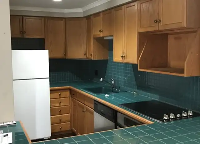 Property at 79 Fountain Ln #1, Weymouth, MA, 02190, 2 beds, 1 bath, [object Object]