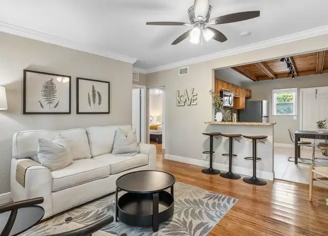 Property at 615 NE 9th Ave Unit 52, Fort Lauderdale, FL, 33304, 2 beds, 1 bath, [object Object]