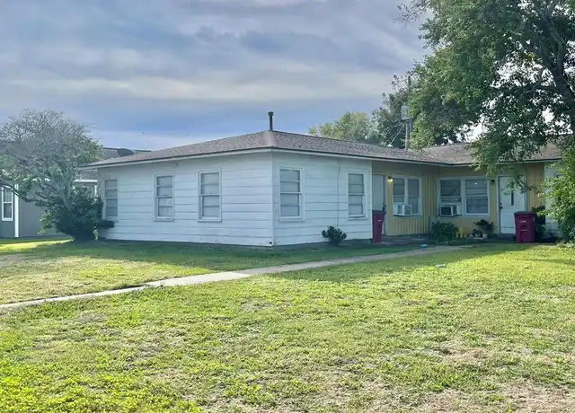 Property at 1755 Lynn Ln, Freeport, TX, 77541, 2 beds, 1 bath, [object Object]