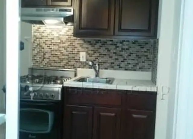 Property at 11-44 30th Rd Unit NA, Queens, NY, 11102, 2 beds, 1 bath, [object Object]