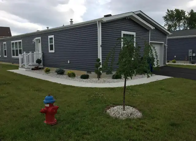 Property at 11 Edgewater Dr, Magnolia, DE, 19962, 2 beds, 2 baths, [object Object]
