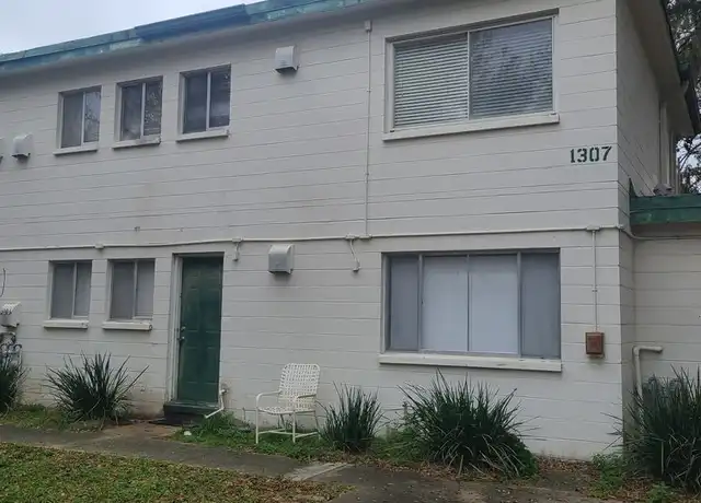 Property at 1307 NW 6th St Apt 10, Gainesville, FL, 32601, 2 beds, 1 bath, [object Object]