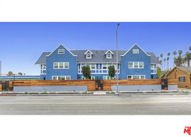 Property at 1952 W 48th St Unit 2, Los Angeles, CA, 90062, 2 beds, 2 baths, [object Object]