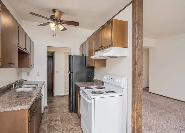 Property at Cedar Crest Apartments - 8949 Old Cedar Ave S, Minneapolis, MN, 55425, 1 bed, 1 bath, [object Object]